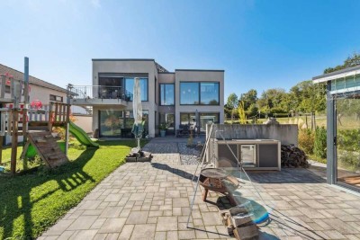 Außergewöhnliche Architektenvilla mit Luxus-Ausstattung. Vollständig barrierefrei