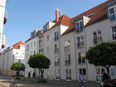 BETREUTES WOHNEN / SERVICE WOHNEN + Gepflegte 1-Zi-Whg! Kurzfristig frei!