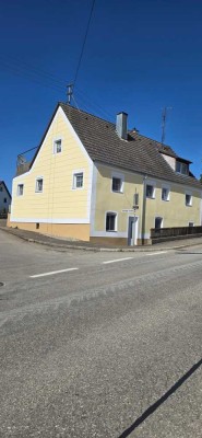 Einfamilienhaus mit Einliegerwohnung.