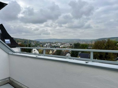 Sanierte 3-Zimmer-Wohnung mit Ausblick auf dem Balkon