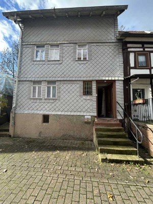 Charmantes Fachwerkhaus im Herzen von Bad Orb – Sanierungsobjekt mit Potenzial