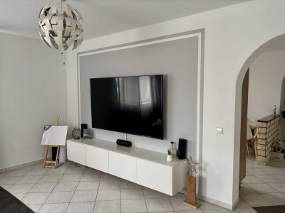 Schöne 2,5-Zimmer EG-Wohnung mit kleiner Terrasse in ruhiger Wohnlage