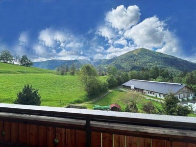 Reizende 2-Zimmer-Wohnung mit Balkon in schöner, ruhiger Grün Aussichtslage