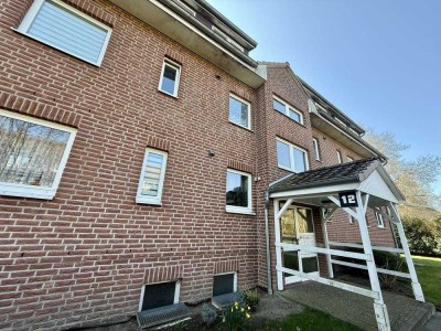 Nur mit gültigem §8-WBS anmietbar! 2,5-Zimmer-Dachgeschosswohnung mit Garage!