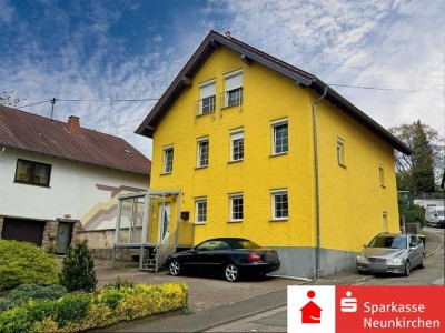 Modernisiertes Einfamilienhaus mit großem Grundstück