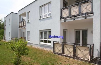 SENIORENZENTRUM "Betreutes Wohnen" ca. 56,13 qm Wfl.,EG,2 Zi.,Kü.mit EBK,Bad,Terrasse,PKW-Stellpl.