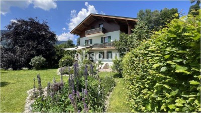 Besondere Immobilie auf der Sonnenseite von Zell am See! 1.308 m² Grund mit Altbestand am Taleingang