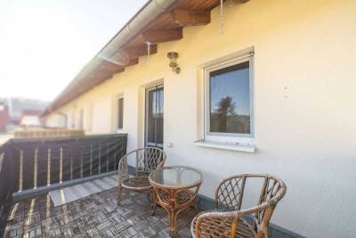Schönes Reihenhaus mit Stellplatz in Sachsenbrunn!