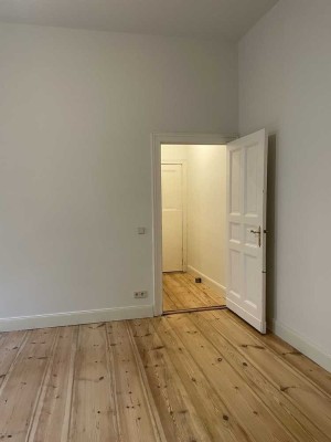 UPD: FÜR 3 JAHRE BEFRISTET – 2-Zimmer-Whg in Akazienkiez