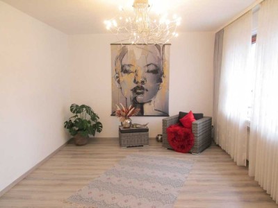 Lichtdurchflutete Erdgeschosswohnung zum Wohlfühlen