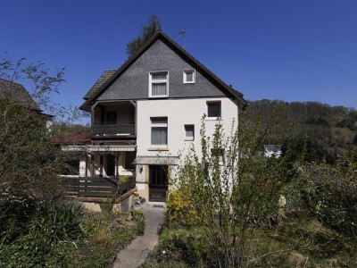 1-2 Familien-Landhausvilla in Mühltal/Nieder-Ramstadt