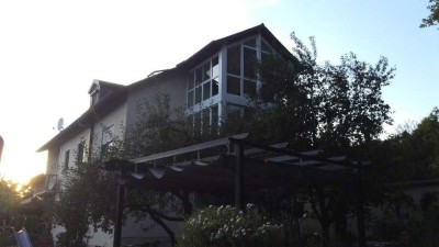 Ruhe und Entspannung in heller DG-Wohnung, 102 qm, traumhafter Wintergarten