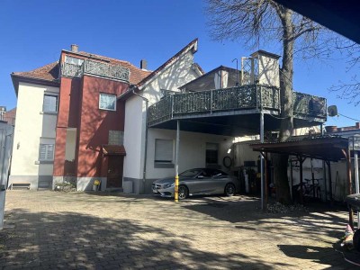 Zwei Wohnhäuser, modernes Loft & Gewerbeeinheit in Top-Lage