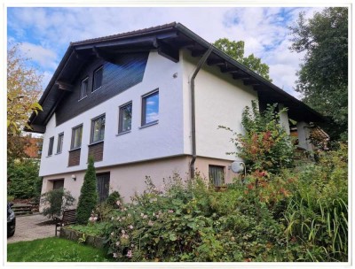 Solide vermietetes EFH auf idyllischem Grundstück in 86551 Aichach-Algertshausen