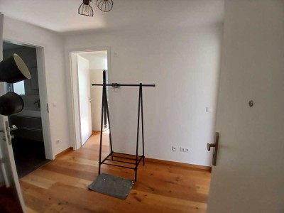 Stilvolle, neuwertige 2-Raum-EG-Wohnung in Kempten