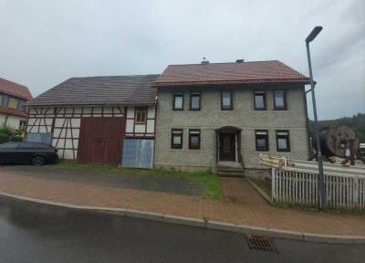 Idyllisches Einfamilienhaus mit Scheune und Garten in Bermbach