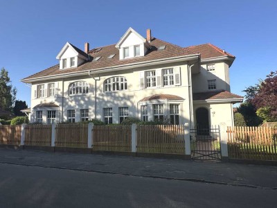 PURNHAGEN-IMMOBILIEN -  Blumenthal, großzügige u. charmante Eigentumswohnung in historischem Gebäude
