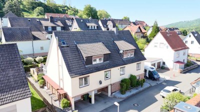 Top gepflegt, Ein- bis 2 Fam., Wintergarten, Doppelgarage & großer Stellplatz, Rendite möglich