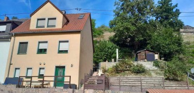 Energetisch saniertes Einfamilienhaus in Rhein-Nähe in Niederheimbach