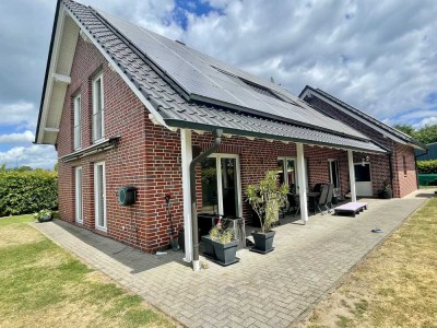Neuwertiges Familienhaus mit Wärmepumpe und Solaranlage