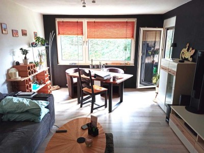 Helle 4-Zimmer Wohnung mit Aussicht, in guter Lage!