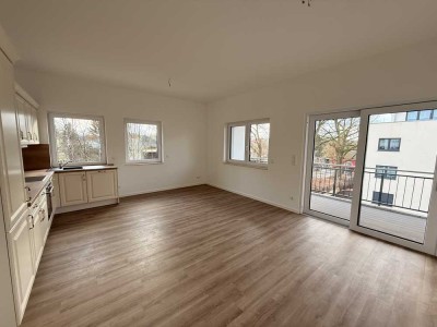 � sonnige, 4- Zimmerwohnung im 1. OG