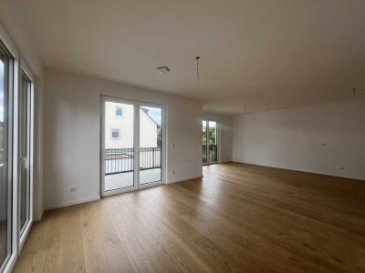 Bezugsfertig - Neubau-3-Zimmerwohnung mit zwei Balkonen