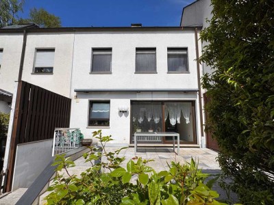 Gepflegtes Reihenmittelhaus mit Garten in ruhiger Lage in Solingen-Höhscheid