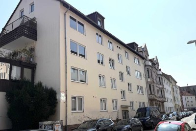 Großzügige 2 Zimmer-Dachgeschosswohnung in TOP Lage...