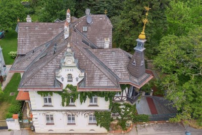 Für Liebhaber mit viel Platzbedarf und Investoren: Historische Villa mit 1.000 m² Ausbaupotenzial – Einzigartige Gelegenheit