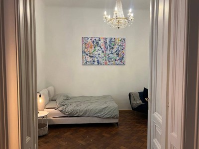 Charmante möblierte 2-Zimmer Altbauwohnung mit Parkett in Traumlage am Schottentor zur Zwischenmiete - Perfekt für den Sommer