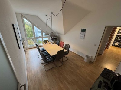 Zentral wohnen und wohlfühlen – helle 2-Zimmer-Wohnung mit Terrasse im Herzen von Jöllenbeck