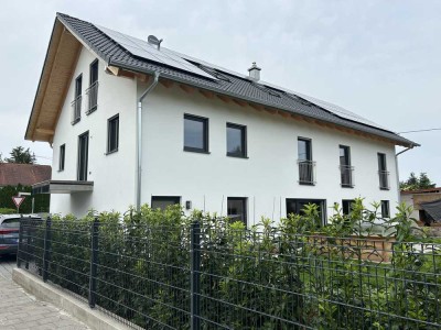 Attraktive 4,5-Zimmer-Wohnung über 3 Etagen und Balkon zu vermieten