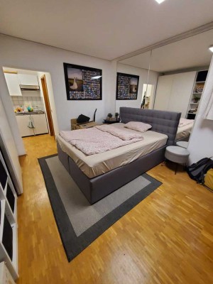 Gemütliche Pendlerwohnung / Standbyzimmer: 1-Zimmer Sousterrainwohnung mit separatem Eingang