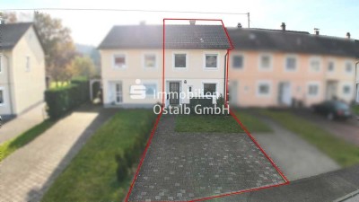 Frisch renoviertes Reihenmittelhaus in schöner Lage