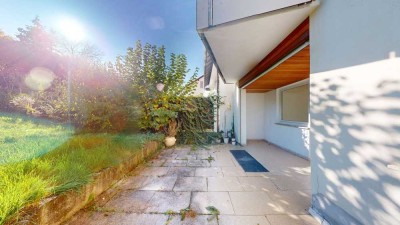 Traumhafte 2,5-Zimmer-Wohnung mit Garten und Loggia in Plieningen - sofort beziehbar