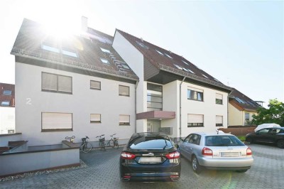 Großzügige, vermietete 3-Zimmer-Wohnung  in gepflegtem Mehrfamilienhaus