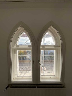 Schöne Altbau DG-Wohnung / Nachmieter zum 01.12. gesucht