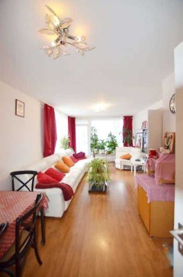 Drei Zimmer Eigentumswohnung 80m² mit Loggia in Leverkusen