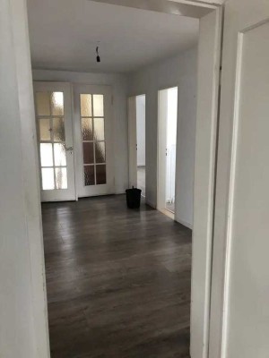 Stilvolle 4-Zimmer-Dachgeschosswohnung mit Gartenparadies