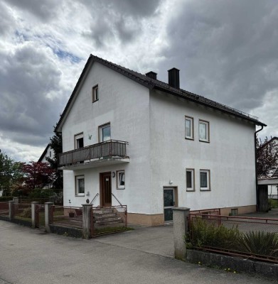 Zweifamilienhaus in zentraler Lage