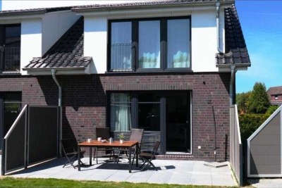 Modernes Zuhause am Meer mit Garten – Ruhe und Strandnähe