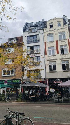 Stilvolle 4-Raum-Maisonette-Wohnung mit geh. Innenausstattung mit Balkon und EBK in Köln Ehrenfeld