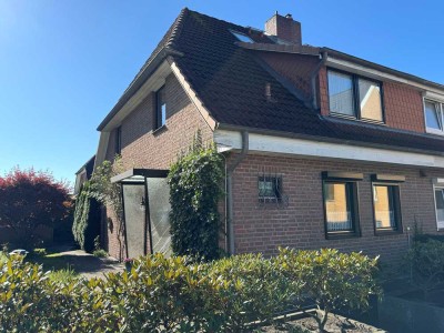 Norderstedt, solide Doppelhaushälfte mit Vollkeller und ausgebautem Spitzboden zu verkaufen