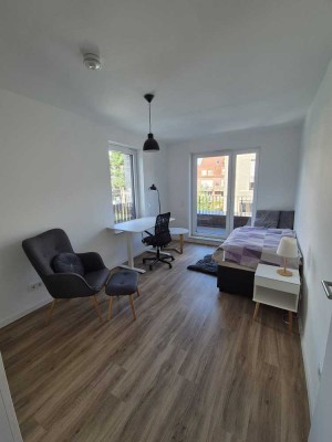 möbliertes Zimmer in 2er-Studentinnen-Penthouse-WG mit gehobener Innenausstattung und Balkon