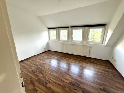 Gemütliche 3-Zimmer-Dachgeschosswohnung in Ganderkesee-Hoykenkamp