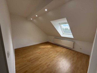 Erstbezug nach Sanierung: stilvolle 2-Zimmer-Wohnung in MG-Geneicken