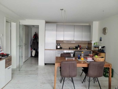 Innerer Westen, 2-Zimmer-Wohnung mit EBK, -neuwertig- ab 16.08.2025