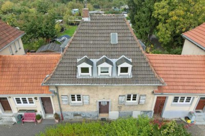 PROVISIONSFREIER VERKAUF eines denkmalgeschützten Hauses mit Garage