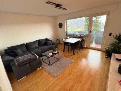 Stilvolle, modernisierte 2-Zimmer-Wohnung mit Balkon und Einbauküche in Lörrach